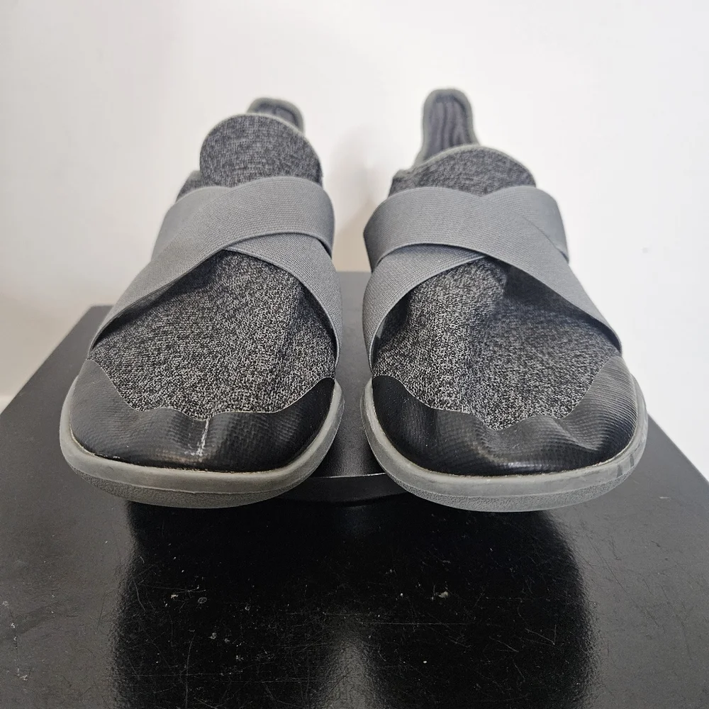 Crocs Comfort Swiftwater Cross-Strap Heather Grey And‎ Black Size W 11
